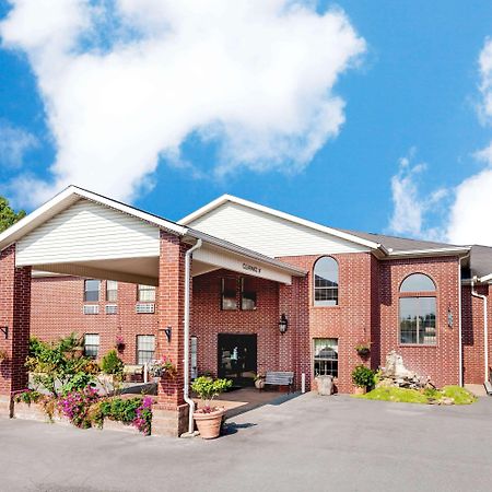 ซูเปอร์ 8 บาย วินด์แฮม ไพน์บลัฟฟ์ Hotel ภายนอก รูปภาพ