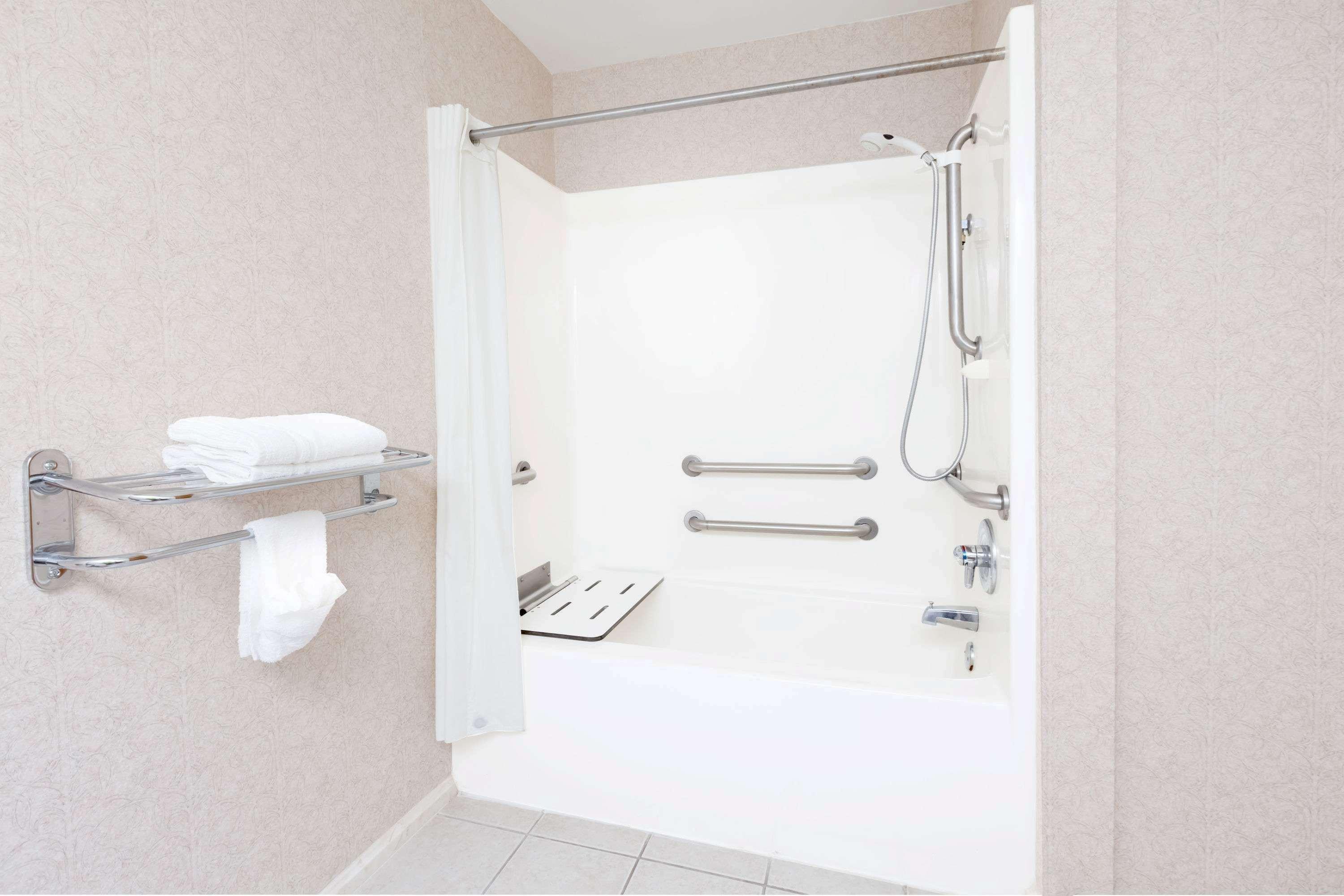 ซูเปอร์ 8 บาย วินด์แฮม ไพน์บลัฟฟ์ Hotel ภายนอก รูปภาพ