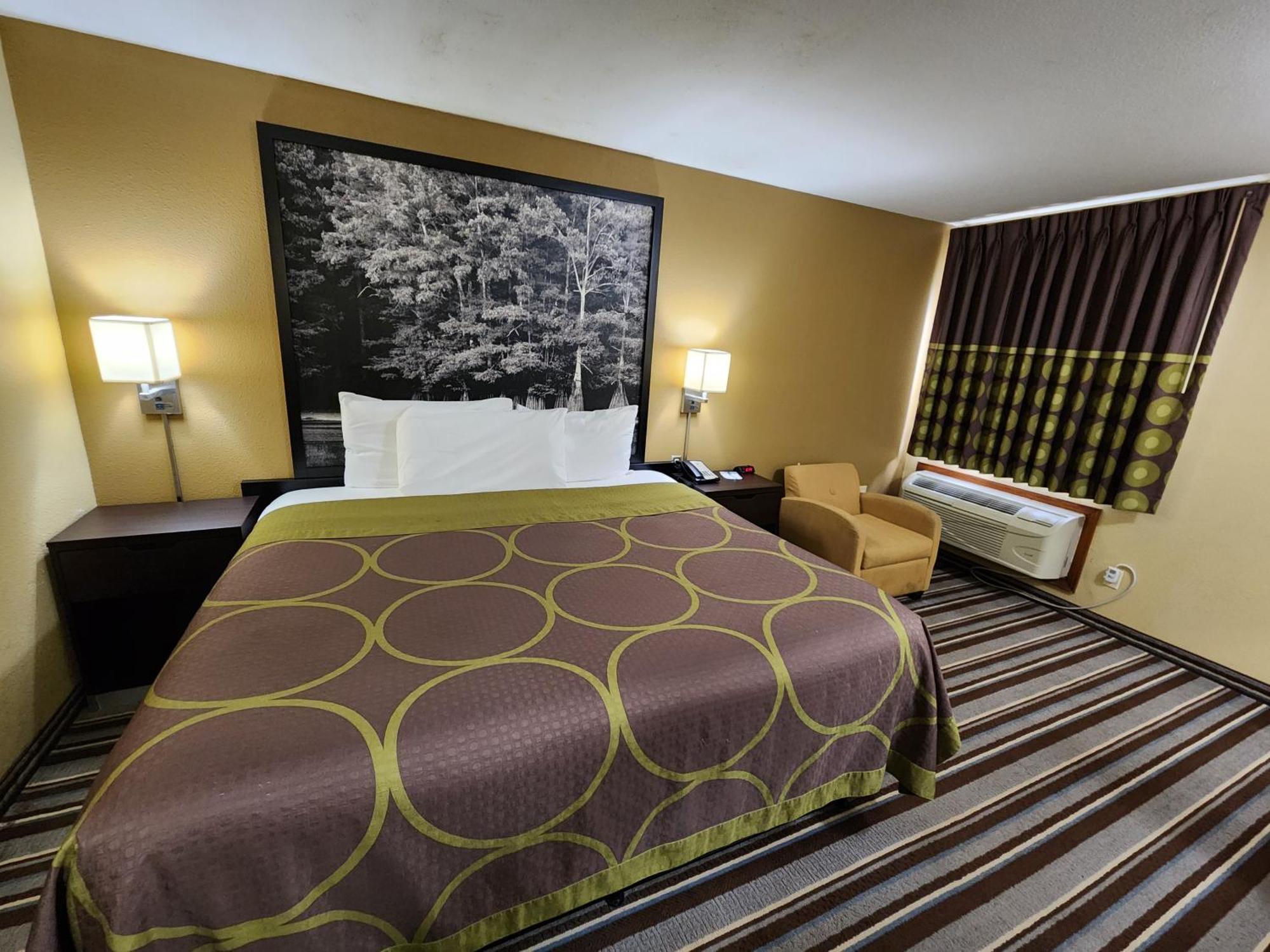 ซูเปอร์ 8 บาย วินด์แฮม ไพน์บลัฟฟ์ Hotel ภายนอก รูปภาพ
