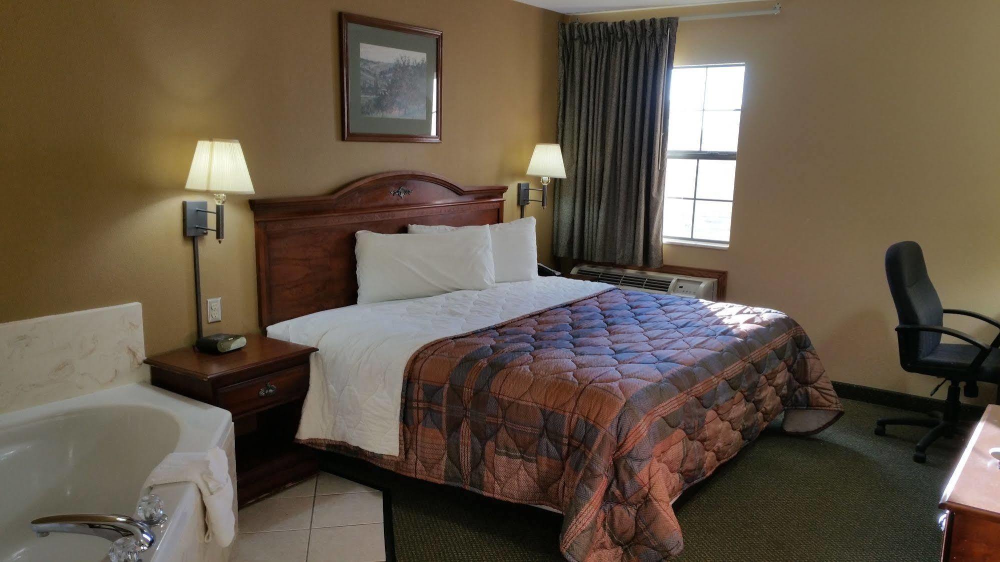 ซูเปอร์ 8 บาย วินด์แฮม ไพน์บลัฟฟ์ Hotel ภายนอก รูปภาพ
